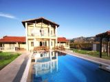 Izmir ceşme alacatı da kiralık lüks havuzlu villa ((20 MARTA KADAR%15 İNDİRİMLİ))